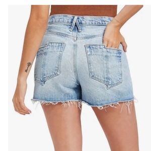 Good American Good 90s Short Raw‎ Hem 31